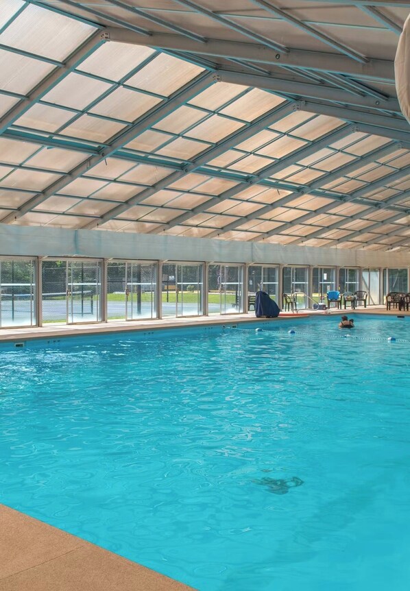 Piscina interna, piscina externa
