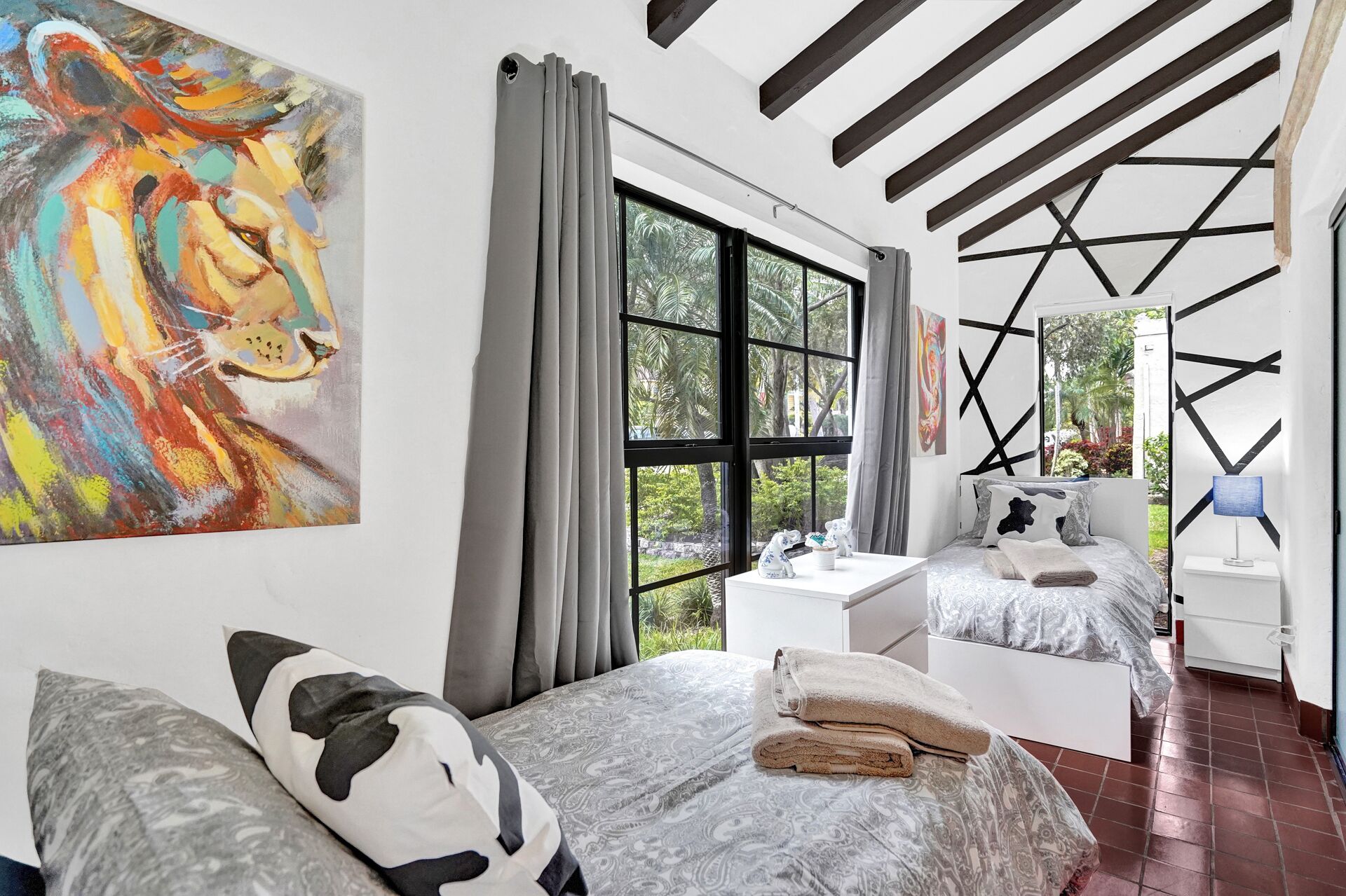 5 chambres, fer et planche à repasser, Wi-Fi gratuit, draps fournis