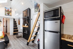 Interior - Hot Tub + BBQ Deck • Tiny Home Near Zion NP (Apple Valley)