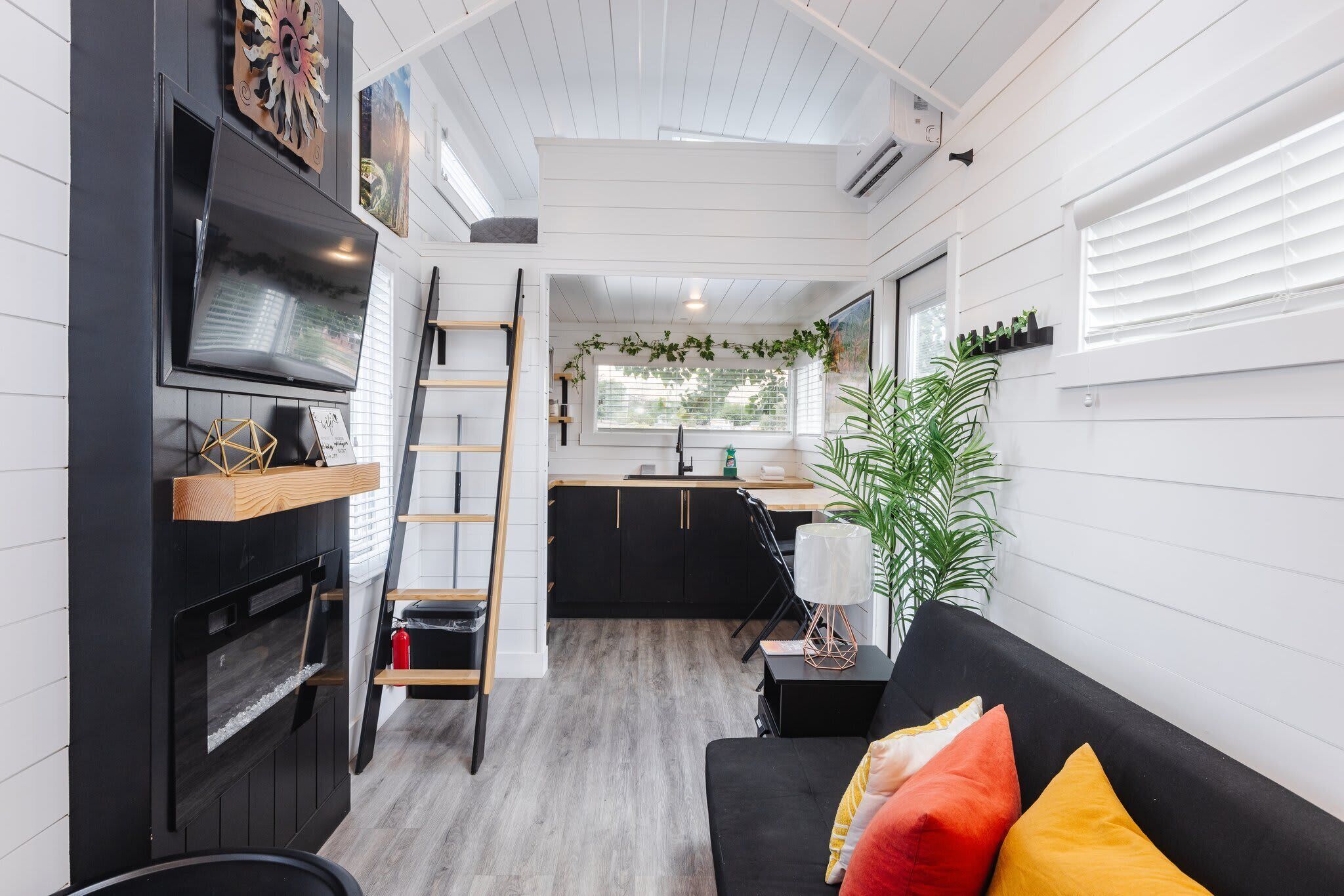 TV, fireplace, DVD player, offices