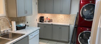 The Heartland Lodge w/50amp RV site/ full hookup