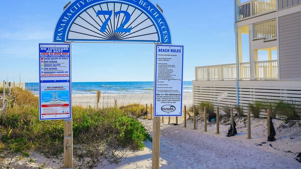 Beach nearby, sun-loungers - PCB Beach Retreat~Steps to Beach, Pool & Amenities (Panama City Beach)