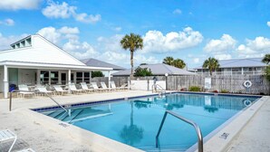 Outdoor pool - PCB Beach Retreat~Steps to Beach, Pool & Amenities (Panama City Beach)