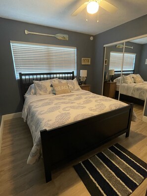 2 bedrooms, iron/ironing board, free WiFi, bed sheets