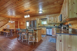Fridge, oven, stovetop, toaster