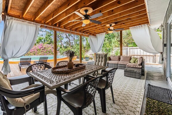 Outdoor dining