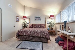 2 Schlafzimmer, Bügeleisen/Bügelbrett, Reisekinderbett, WLAN