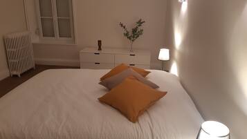 2 Schlafzimmer, Bügeleisen/Bügelbrett, kostenloses WLAN, Bettwäsche