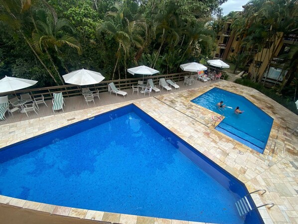 Piscina externa, piscina aquecida