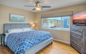 4 bedrooms, iron/ironing board, free WiFi, bed sheets