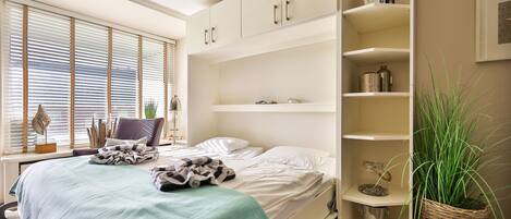 1 camera, Wi-Fi, lenzuola