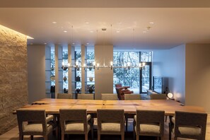 Penthouse, 4 Schlafzimmer | Essbereich im Zimmer