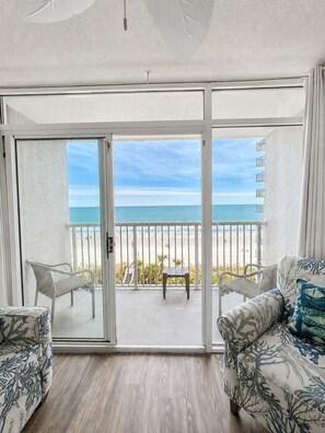 Interior - Ocean's Edge Oceanfront 1 BR King 1 Bath at Seawatch Resort (Myrtle Beach)