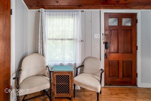 Interior - The Den in the heart of Abilene. (Abilene)