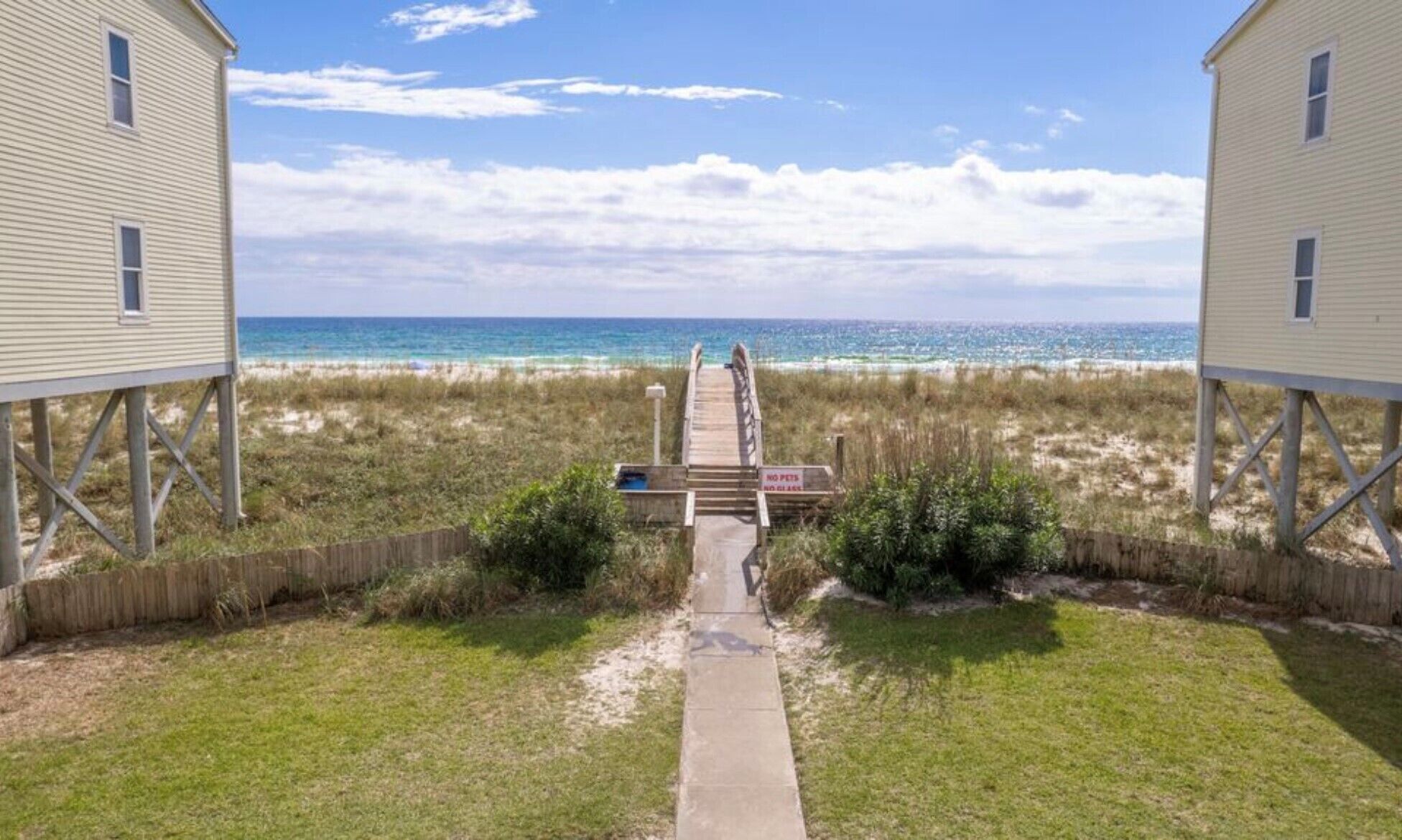 2 minutes to the beach