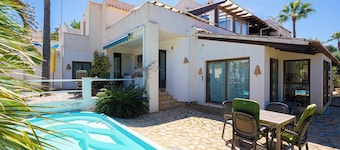 'Villa Casa Colina'with Pool and Wi-Fi