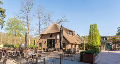 Modern tiny house for families on the Veluwe