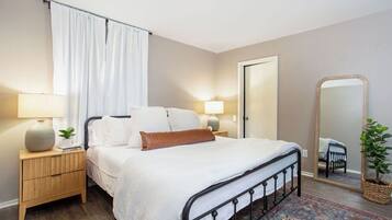 1 bedroom, iron/ironing board, free WiFi, bed sheets