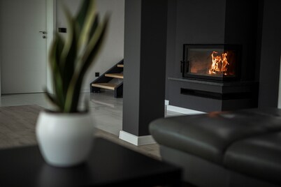 Exclusive Villa 1 min from Lake, for families with kids, games room