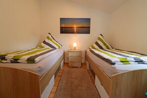 Unclassified image, 2 of 9, button