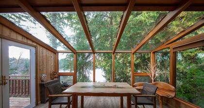 Koi Story Cabin - Lakefront, near Bike Trail