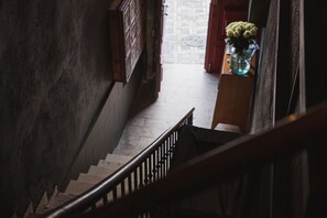 Interior entrance - Les Suites The Marcel (Sète)