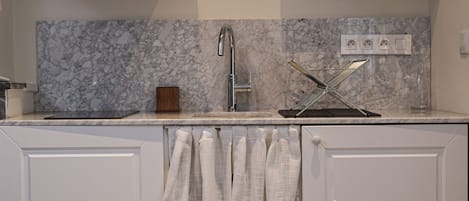 Appartement Supérieur | Cuisine privée | Mini réfrigérateur, plaque de cuisson, machine à expresso