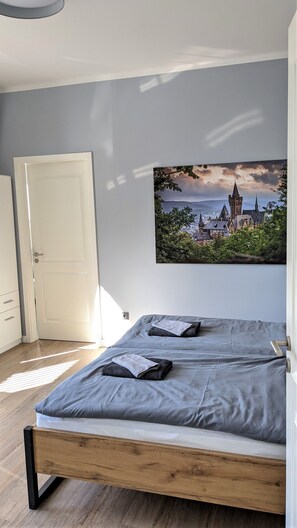 1 غرفة نوم وسرير سفر وواي فاي مجانًا وملاءات أسرّة