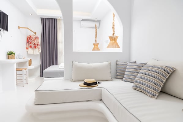 Suite estudio Premium, 1 cama Queen size (Pelagos) | Sábanas de algodón egipcio y ropa de cama de alta calidad