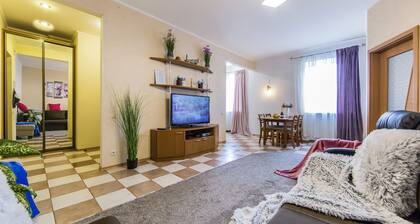 Luxurious 2-room apartment in the Center of Kiev, Sofievskaya Square
