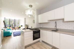 Leilighet, 2 queensize-senger | Eget kjøkken | Kjøleskap, mikrobølgeovn, ovn og kokeplater