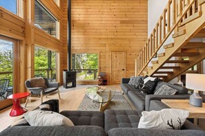 TV - Hygge on Seneca: "Relaxing Seneca Lake Getaway!" (Lodi)