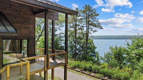 Hygge on Seneca: "Relaxing Seneca Lake Getaway!"