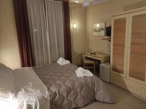 Standard Room | Premium bedding, down duvets, bed sheets