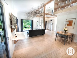 Exclusive House, 1 Double Bed with Sofa bed, Non Smoking, Kitchen | Living area