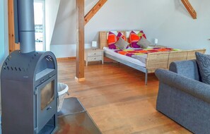 5 bedrooms, free WiFi