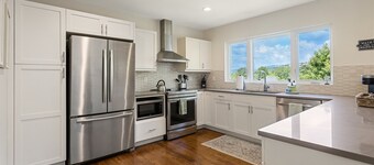 Hamilton Villa | Walking Distance to Downtown | 3 BED 3BTH | 3 Bed, 3 Bath
