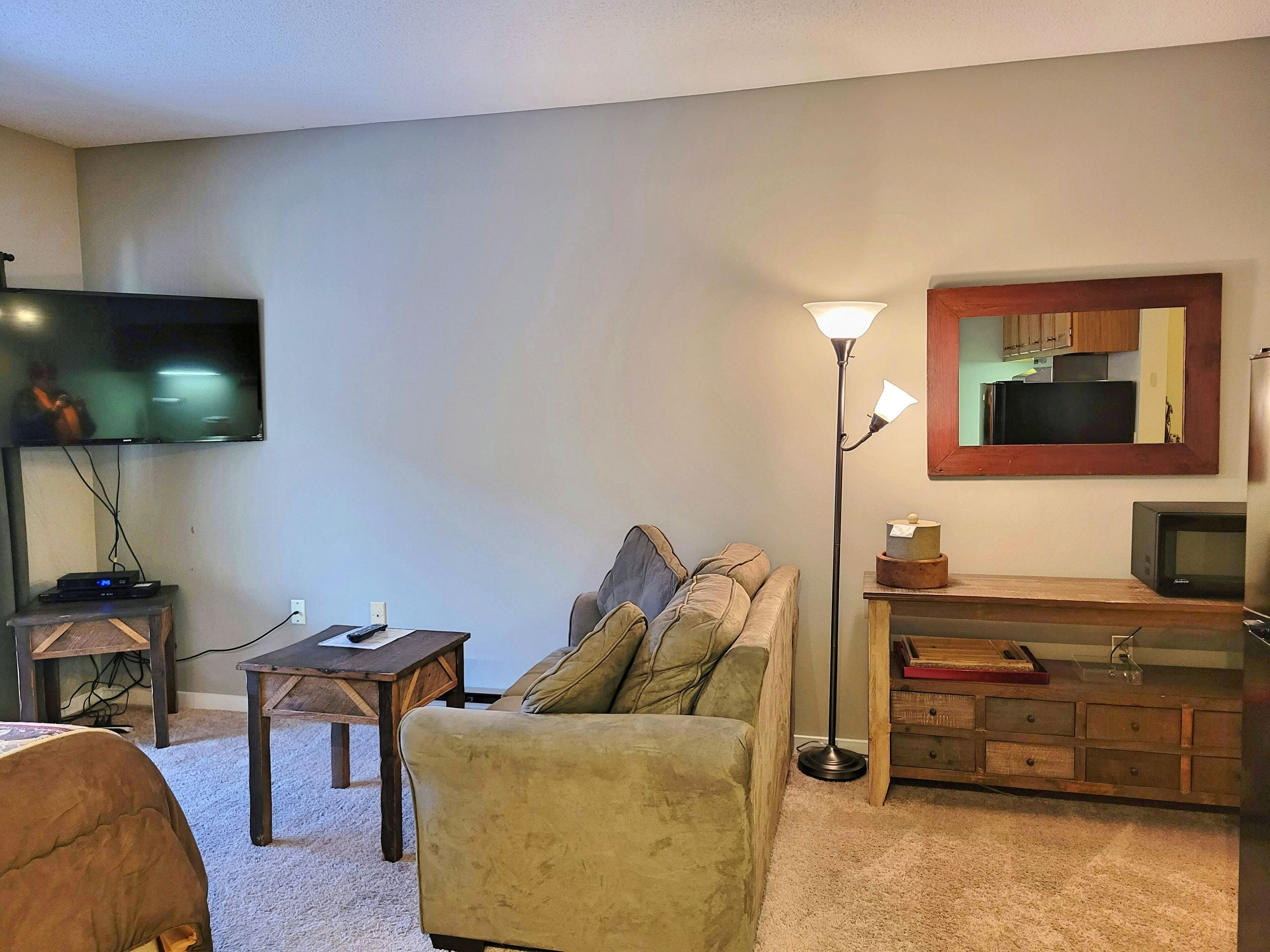 Kitchen, Ac, Deck, Mountain View, Pool, Ski Shuttle. Lc213 By Lrs - Loon Mountain, NH