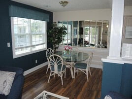 Condo, 1 Bedroom | Dining