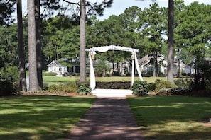 Condo, 1 Bedroom | Property grounds