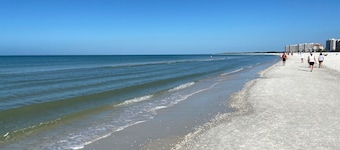 Marco Island Anglers Cove Riverfront Condo -Summer Rates !