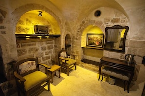Traditional Room | Bathroom