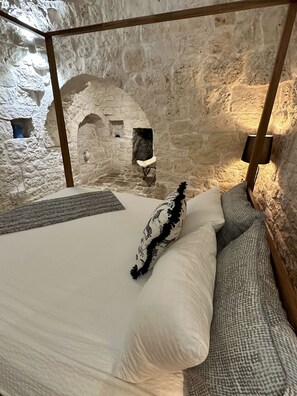 3 عدّة غرف نوم ومكواة/لوح كي وواي فاي مجانًا وملاءات أسرّة