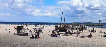 Large apartment over 2 floors, 105 square meters for up to 6 people. Central and quiet