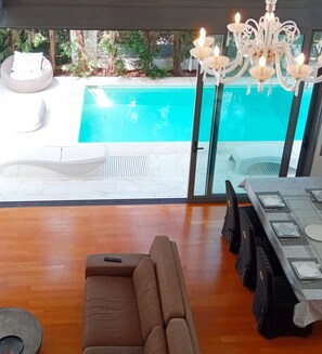 Piscine extérieure