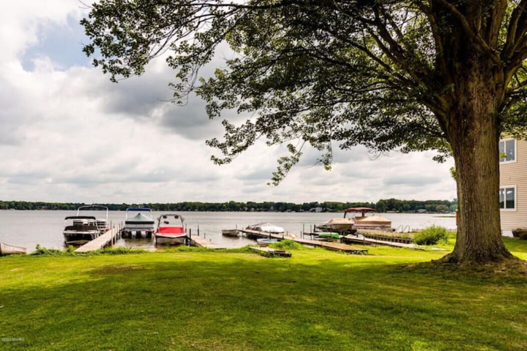 Peaceful & Relaxing Cottage by the Lake