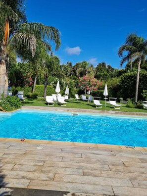 Utomhuspool