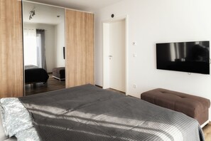 1 bedroom, free WiFi, bed sheets, wheelchair access - Vacation bungalow built in 2021 according to DIN 18025-2 (Neualbenreuth)