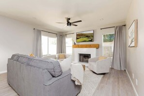 Smart TV, fireplace, offices