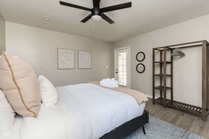 6 Schlafzimmer, Bügeleisen/Bügelbrett, Reisekinderbett, kostenloses WLAN